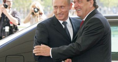 Stire din Actualitate : Fostul cancelar german Gerhard Schroder:  „Nu voi renunţa la dialogul cu Vladimir Putin”