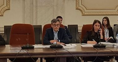 Stire din Economie : Virgil Popescu: „Nu vor fi probleme cu gazele în această iarnă”
