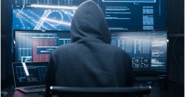 Stire din Economie : O altă bancă comercială a căzut în plasa hackerilor