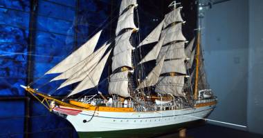 O ambarcațiune de 10 metri poate fi admirată la Muzeul Marinei - 3