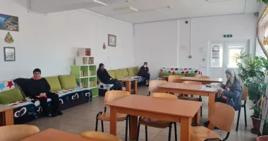 Stire din Social : Centrul „Sfânta Filofteia”, refugiu de iarnă pentru oamenii fără adăpost