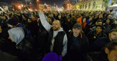 Protestele, în imagini. "Bunicii în război, părinții în Revoluție, acum e rândul nostru" - 8