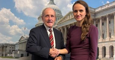 Stire din Actualitate : Oana Țoiu a pregătit la Washington viitoarea vizită oficială a lui Nicușor Dan în SUA