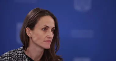 Stire din Actualitate : Oana Țoiu: 14.000 de români în EAU și sute în Israel. MAE monitorizează patru cazuri medicale urgente