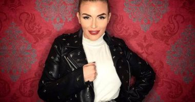 Stire din Monden : FOTO. Oana Radu s-a îngrășat din nou! Iată cum arată acum vedeta care slăbise 60 kg