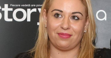 Stire din Monden : Oana Roman s-a săturat de cluburi