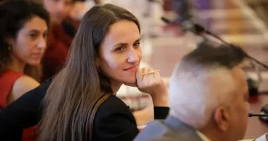 Stire din Actualitate : Moțiune simplă împotriva Oanei Țoiu după scandalul cu Acordul-UE-Mercosur