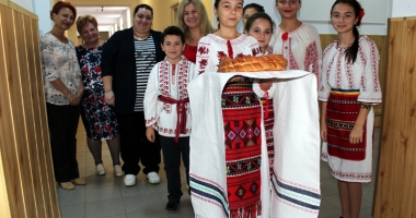 Oaspeți de seamă la Școala Gimnazială "George Coșbuc" - 2