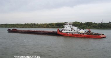 O barjă cu grâu a eșuat în Marea Azov