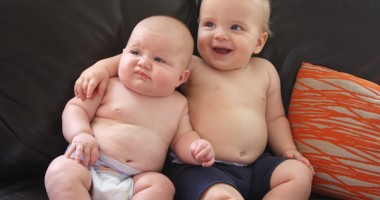 Stire din Sănătate : Obezitatea copiilor începe chiar din viața intrauterină
