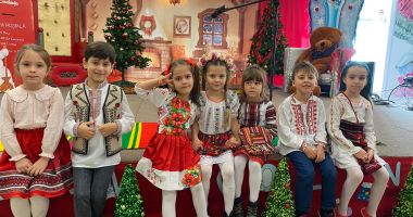 Preşcolarii de la Grădiniţa nr. 45 au expus obiceiurile și tradițiile de iarnă - 2