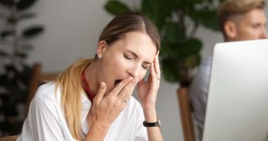 Stire din Sănătate : Sindromul premenstrual se poate manifesta prin oboseală accentuată