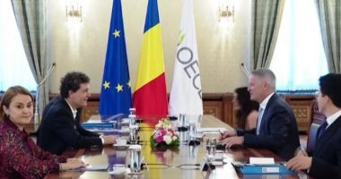 Stire din Actualitate : Șeful OCDE a venit în România. Discuții cruciale pentru aderarea la Organizație