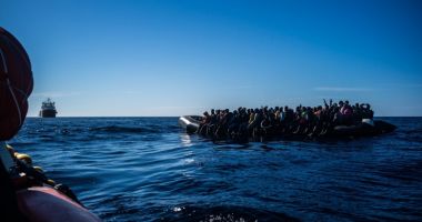 Peste 400 de persoane în pericol, salvate de poliţiştii de frontieră români aflaţi în misiune pe Marea Mediterană