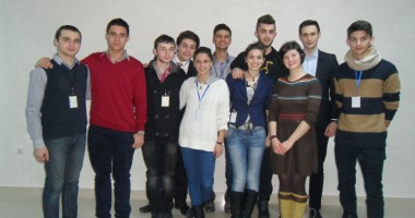 Stire din Cultură-Educație : O elevă în fruntea Consiliului Național al Elevilor