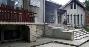 Cei ce se încăpățânează să țină aprinsă flacăra științei - 2
