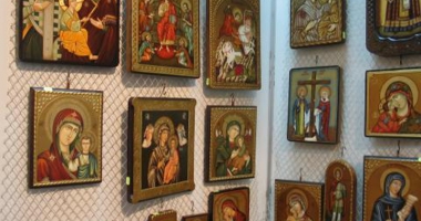 Stire din Eveniment : A spart biserica  și a furat mai multe obiecte de cult