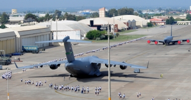 Stire din Actualitate : Turcia blochează vizita unui important oficial german la baza militară de la Incirlik