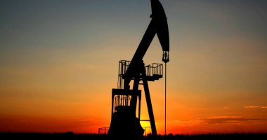 Stire din Economie : Prețul barilului de țiței a coborât la 117 dolari