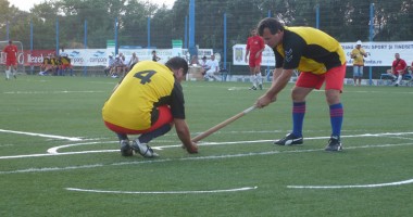 Stire din Sport : Opt echipe își dispută Cupa României la oină