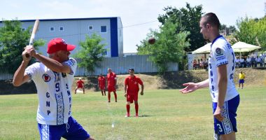 Stire din Sport : Indienii vin în România să învețe oina