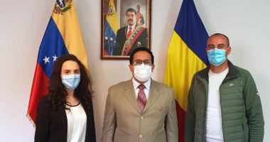 Stire din Sport : Oina, promovată în Venezuela.  La orizont, un turneu sud-american