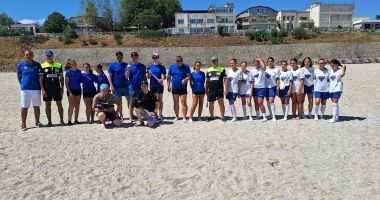 Stire din Sport : Şapte jurnalişti estonieni au asistat la Campionatul Naţional de Oină de la Eforie Nord