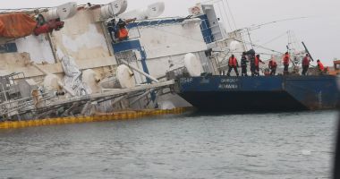 GALERIE FOTO/VIDEO. Imaginile groazei de pe nava eșuată, la Midia. Atenție, scene cu impact emoțional! - 4