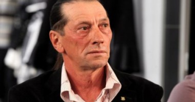 Stire din Sport : Lotca turistică a lui Ivan Patzaichin, prezentată la Salonul Nautic Internațional