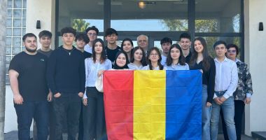 Stire din Cultură-Educație : 18 elevi ai Liceului ”Nicolae Bălcescu” din Medgidia vor zbura la New York, la Genius Olympiad