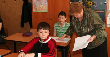 Stire din Cultură-Educație : Competiția celor mai "bazați" vorbitori de limba română