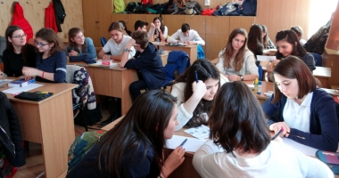 Stire din Cultură-Educație : Olimpiadele școlare au fost reprogramate