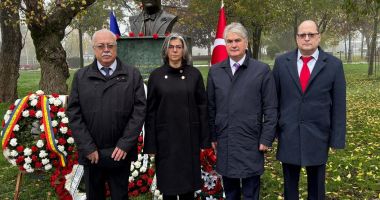 Stire din Politică-Administrație : UDTR a adus un omagiu primului preşedinte al Republicii Turcia, Mustafa Kemal Atatürk