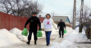 O mână de ajutor pentru familiile sărmane din județul Constanța - 2