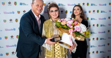 Stire din Social : Final spectaculos la Festivalul Național al Cântecului și Dansului Popular Românesc „Mamaia” 2025