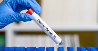 Stire din Social : Noi cazuri cu varianta Omicron în România. Câte persoane din România sunt infectate cu noua tulpină a coronavirusului