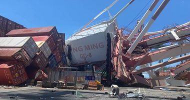 O navă a făcut ravagii într-un port din Taiwan