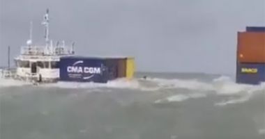 O navă cu 152 de containere s-a scufundat