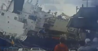 O navă în construcție, avariată de taifunul Maysak, în Coreea de Sud
