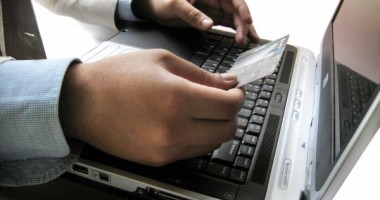 Stire din Economie : Produsele cumpărate online vor putea fi returnate în 14 zile, indiferent de motiv
