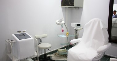 Galerie FOTO. Tratamentul care "dă timpul înapoi", disponibil în cea mai modernă clinică din Constanța - 3