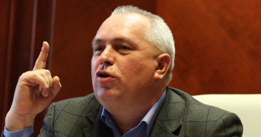 Stire din Eveniment : Procurorii DNA Constanța cer ca Nicușor Constantinescu să fie arestat preventiv