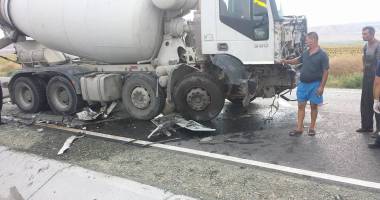 IMAGINI ȘOCANTE. Impact frontal, șoferul este în comă - 3