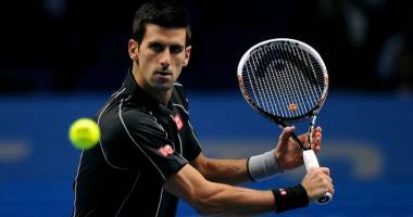 Stire din Sport Internațional : Tenis: Djokovic și Federer s-au calificat în sferturile de finală ale Mastersului de la Paris-Bercy