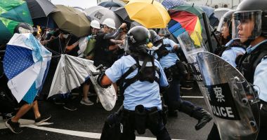 Stire din Actualitate : ONU se declară îngrijorată de nivelul de violență atins în Hong Kong