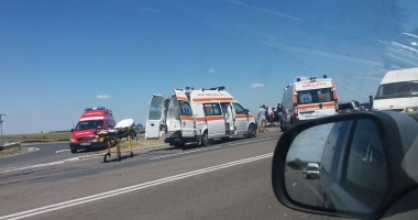 GALERIE FOTO. ACCIDENT RUTIER TERIBIL LA CONSTANȚA. ȘOFERI, ATENȚIE! HAOS PE SENSUL OLIMP-MANGALIA! - 2