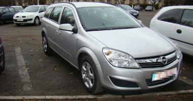 Stire din Eveniment : Opel furat din Italia, găsit la Constanța