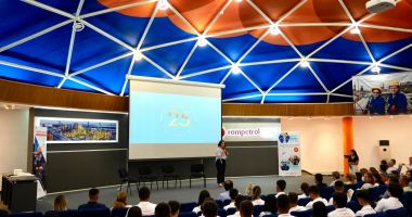 Stire din Economie : Traineeship-ul Rompetrol, la ediția cu numărul 25
