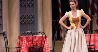 Stire din Cultură-Educație : Artiștii de la Teatrul "Oleg Danovski" merg mai departe