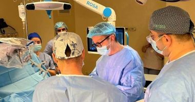 Stire din Social : Robotul Rosa de la Spitalul Județean Constanța, un real succes! Au fost realizate 100 de operații